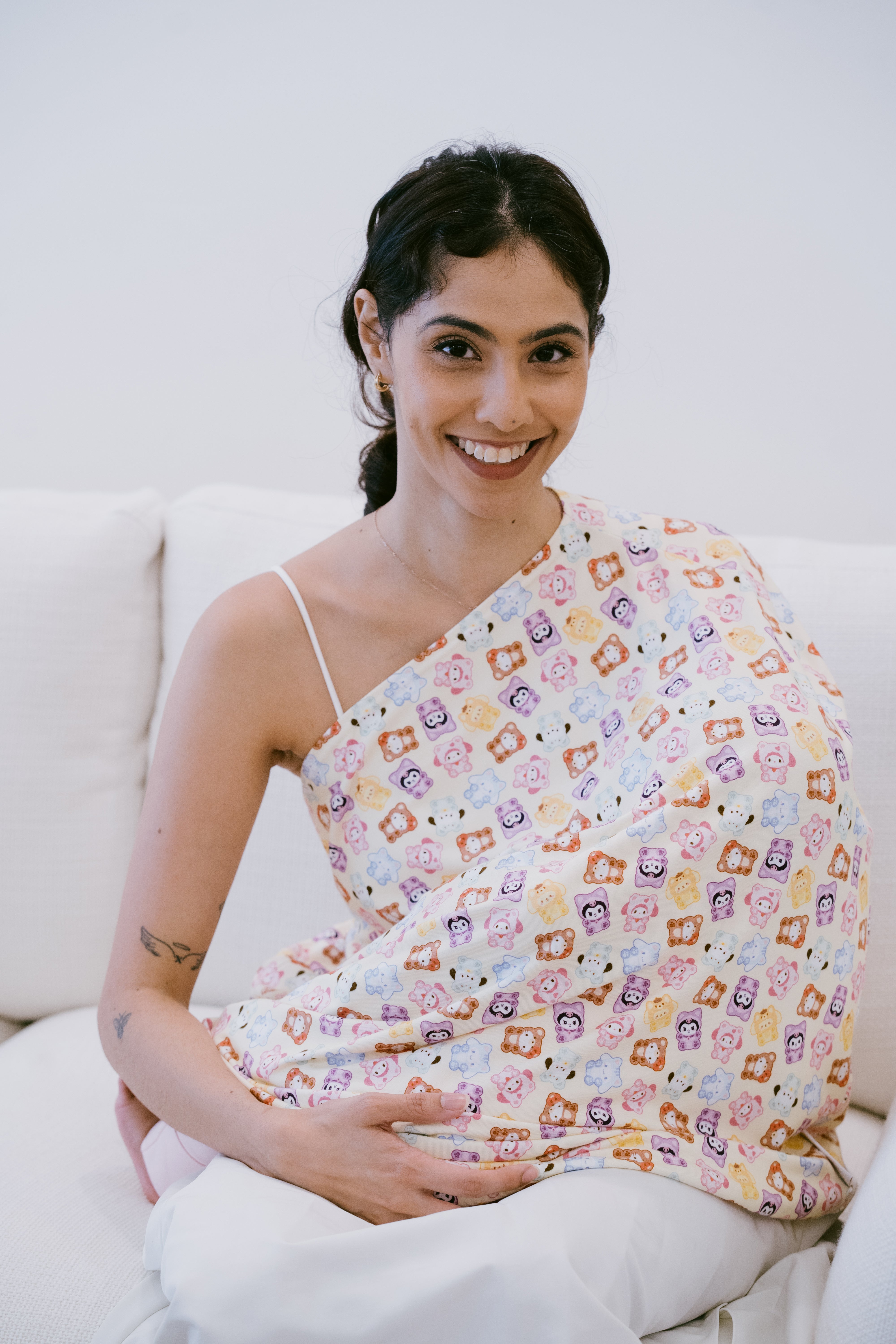 KITTY GUMMY (Bamboo Multi-Purpose Nursing Cover)