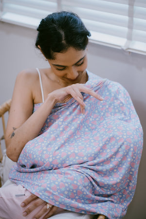 STRAWBERRY DAISY (Bamboo Multi-Purpose Nursing Cover)