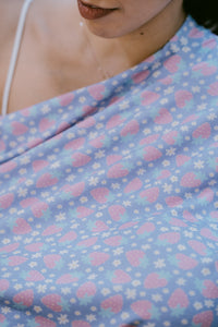STRAWBERRY DAISY (Bamboo Multi-Purpose Nursing Cover)