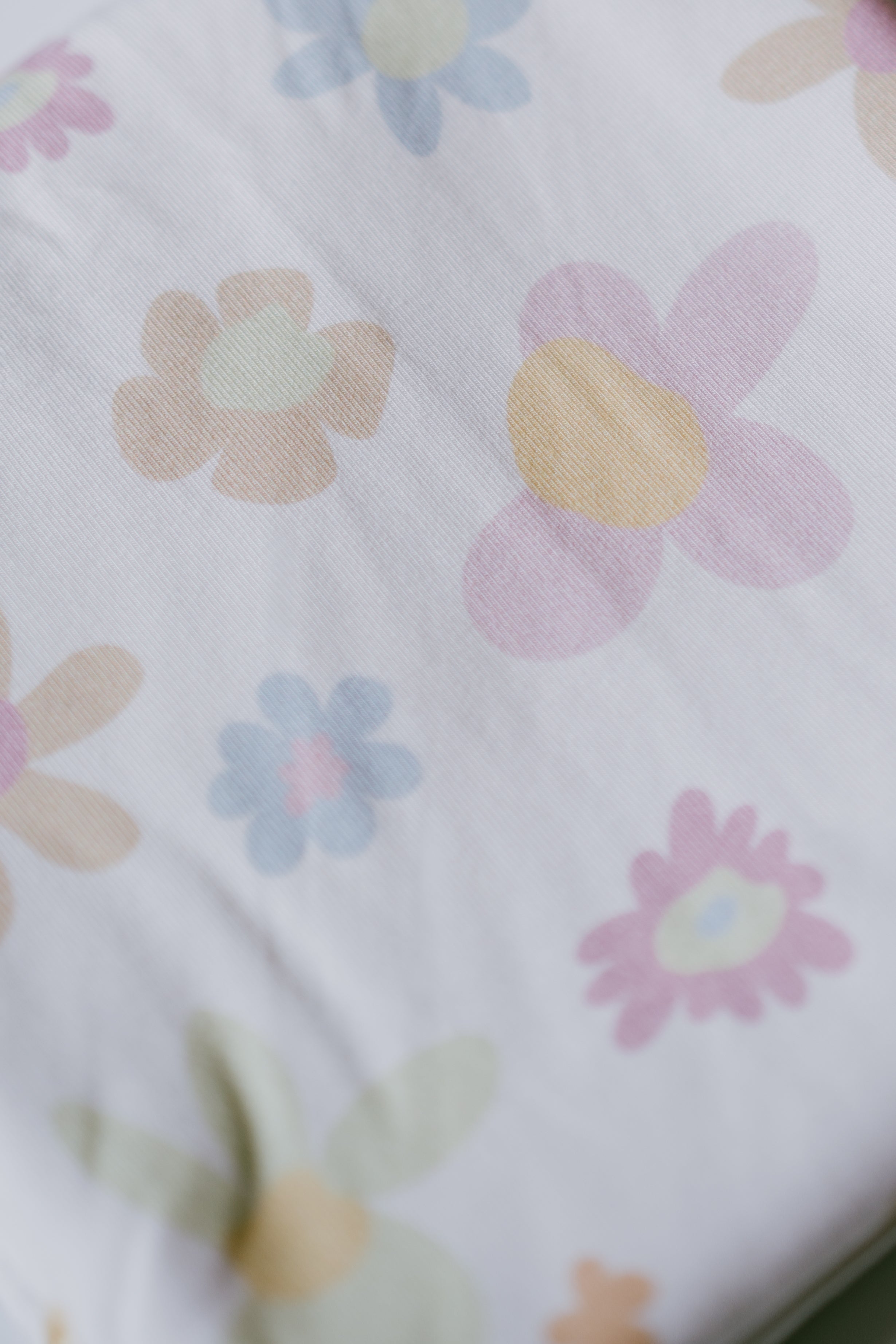 Abstract Pastel Floral Cover (Bamboo Blends)